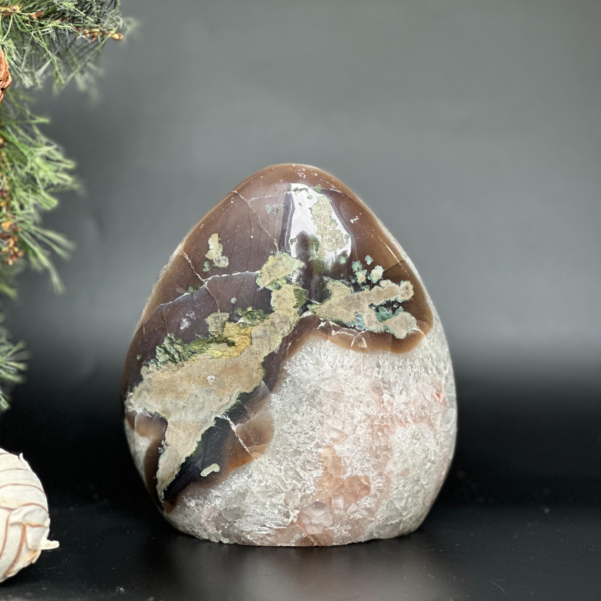 Uruguayan Amethyst and Agate Cave, Natural Geode, 7 inches Amethyst crystal